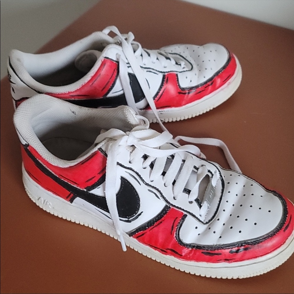 Air force 1s - Picture 4 of 5